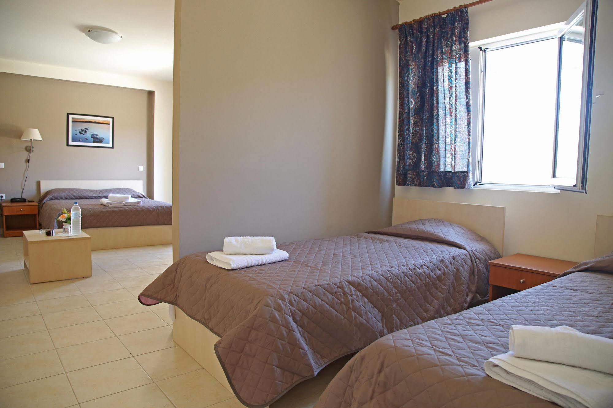 Hotel Sea Breeze Sitia  Zewnętrze zdjęcie
